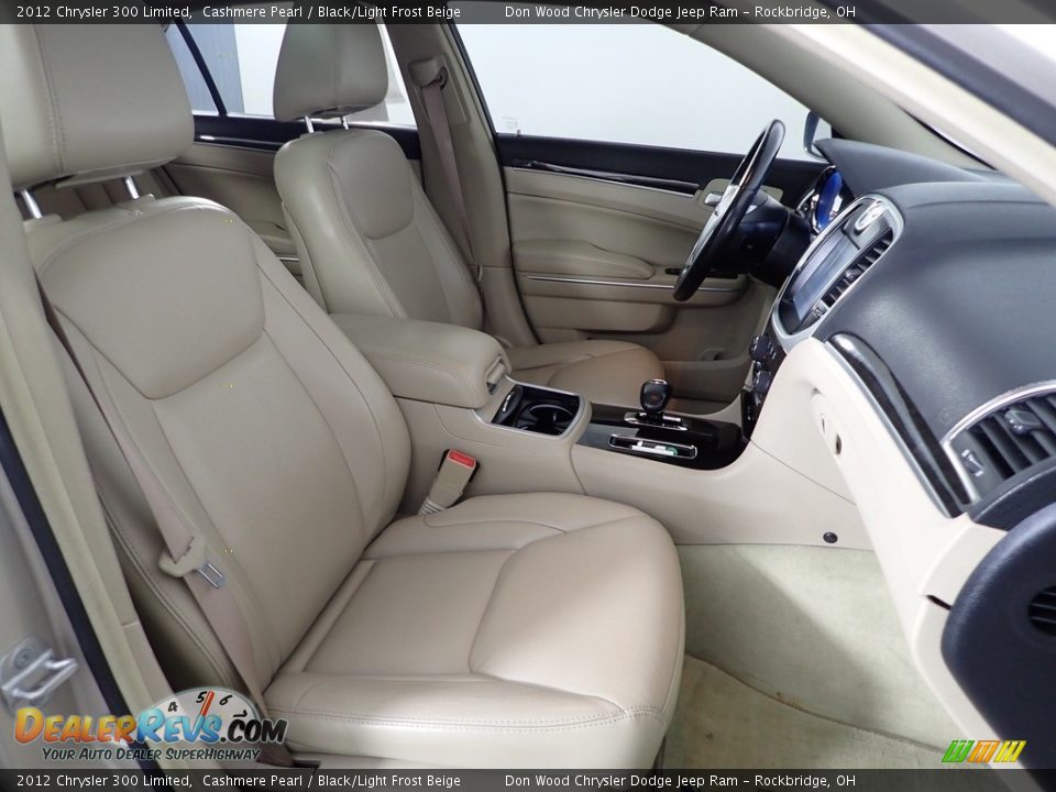 2012 Chrysler 300 Limited Cashmere Pearl / Black/Light Frost Beige Photo #30