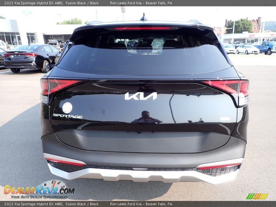 2023 Kia Sportage Hybrid EX AWD Fusion Black / Black Photo #7