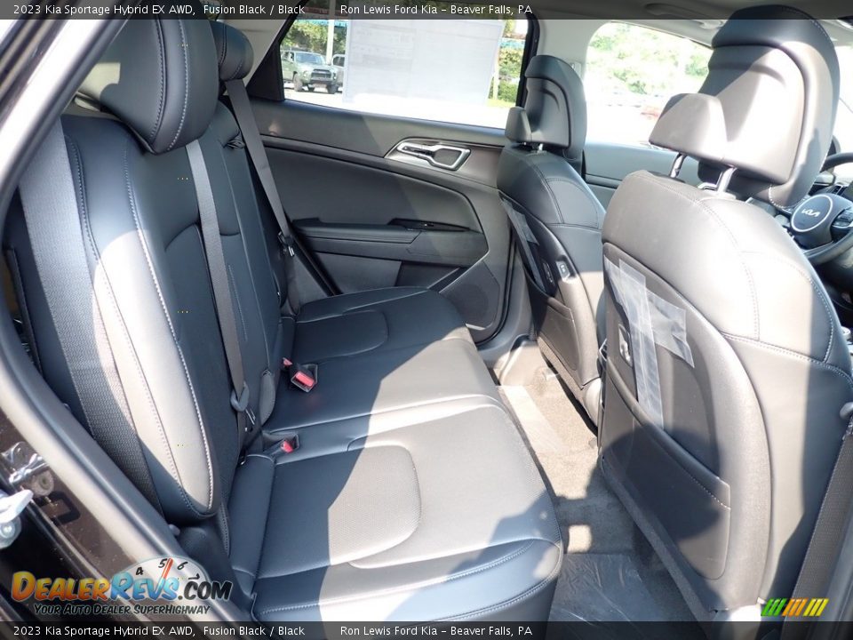 2023 Kia Sportage Hybrid EX AWD Fusion Black / Black Photo #10