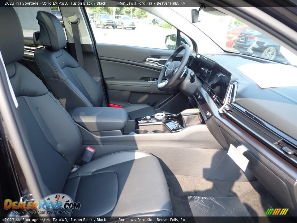 2023 Kia Sportage Hybrid EX AWD Fusion Black / Black Photo #11