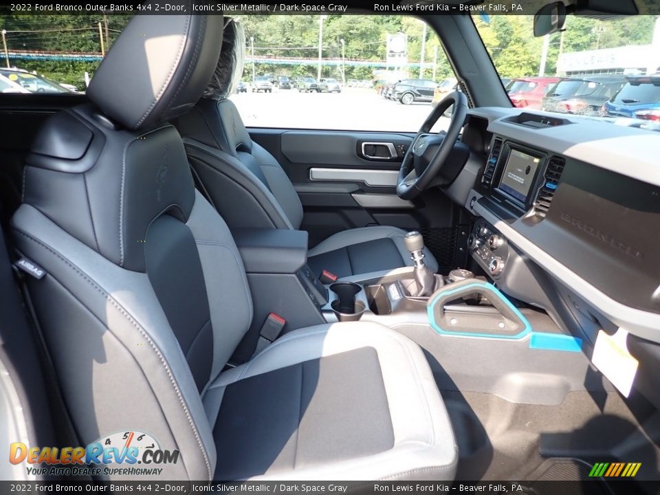 2022 Ford Bronco Outer Banks 4x4 2-Door Iconic Silver Metallic / Dark Space Gray Photo #11