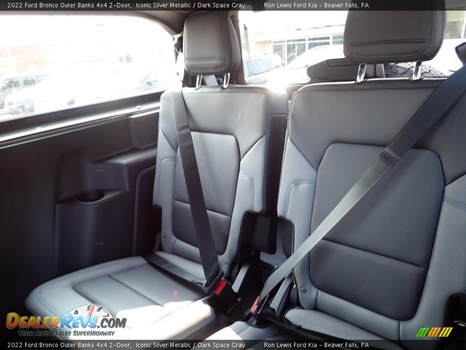 2022 Ford Bronco Outer Banks 4x4 2-Door Iconic Silver Metallic / Dark Space Gray Photo #12