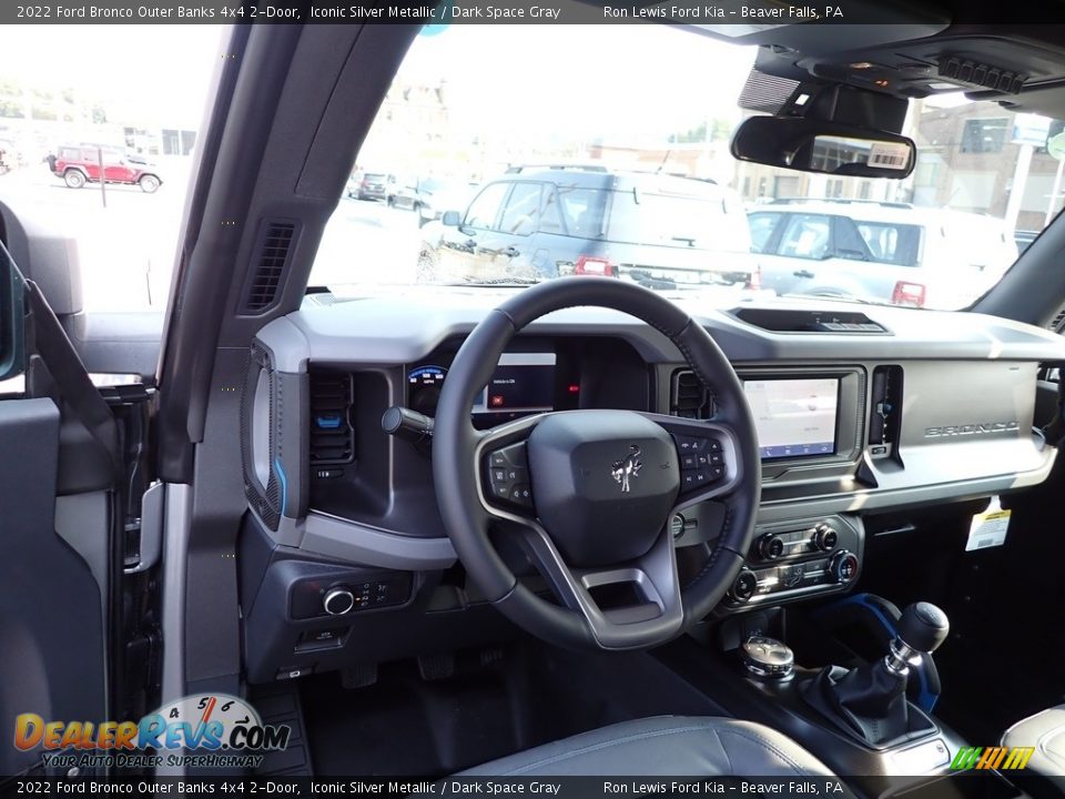 2022 Ford Bronco Outer Banks 4x4 2-Door Iconic Silver Metallic / Dark Space Gray Photo #14