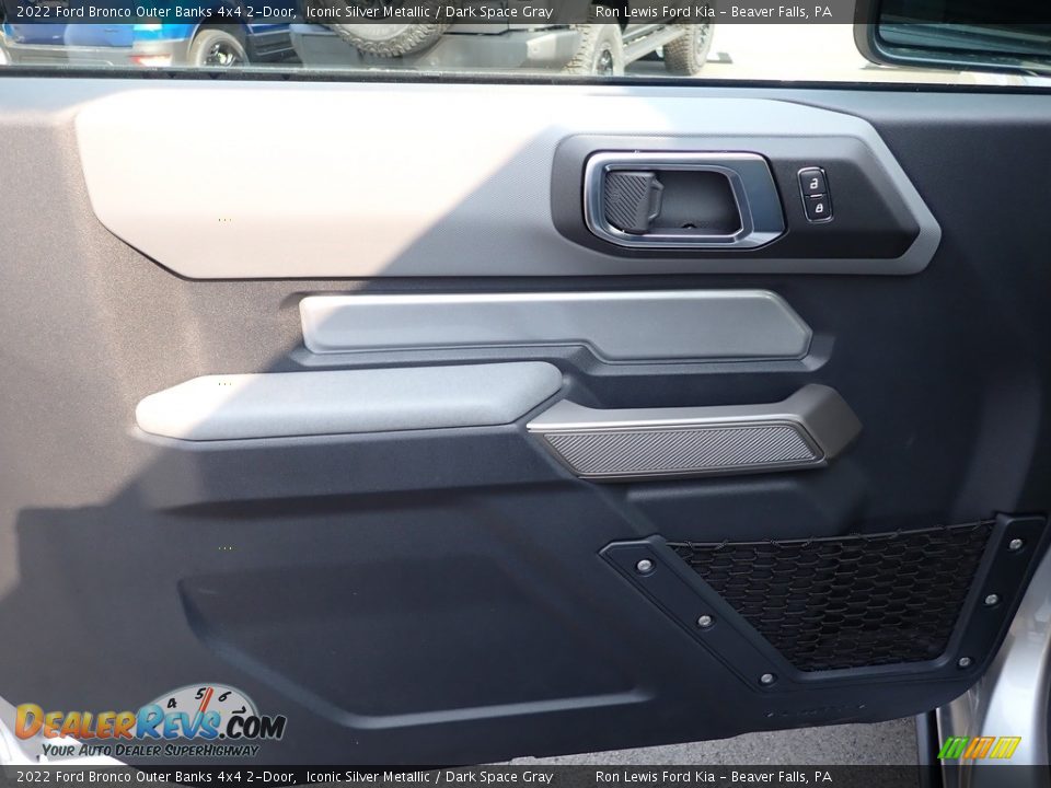 2022 Ford Bronco Outer Banks 4x4 2-Door Iconic Silver Metallic / Dark Space Gray Photo #15