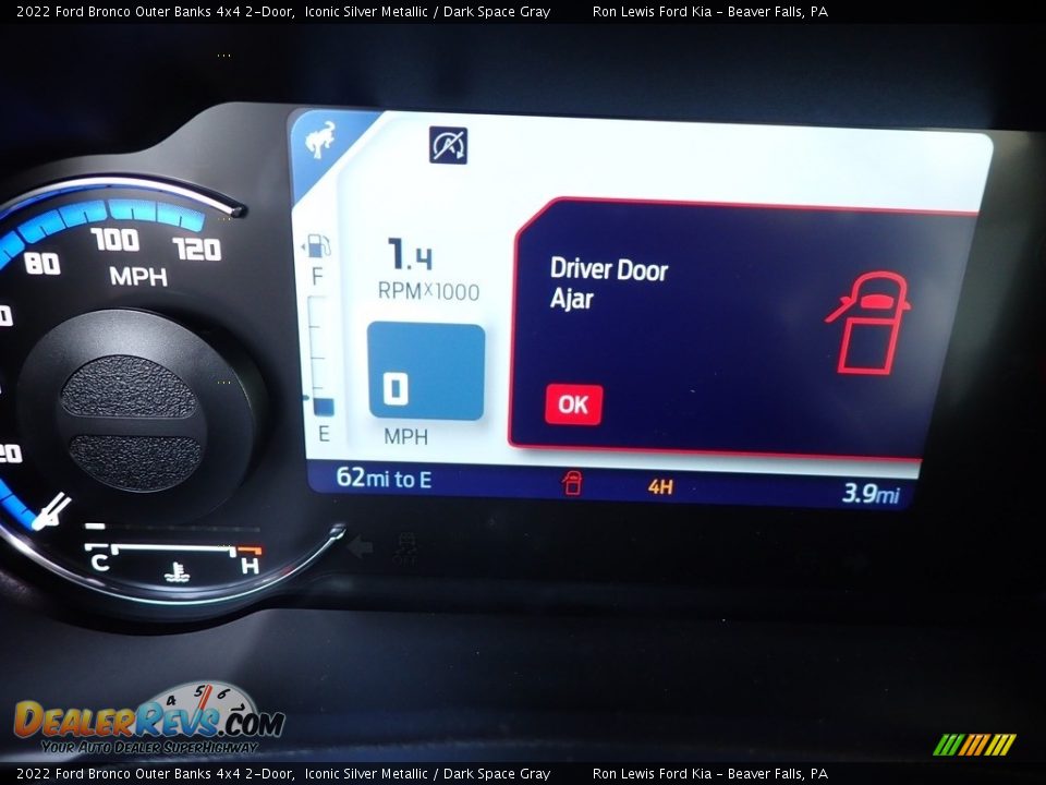 2022 Ford Bronco Outer Banks 4x4 2-Door Iconic Silver Metallic / Dark Space Gray Photo #18