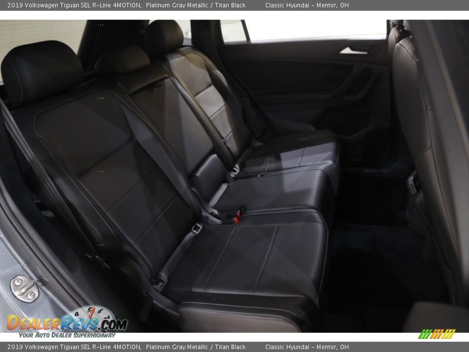 2019 Volkswagen Tiguan SEL R-Line 4MOTION Platinum Gray Metallic / Titan Black Photo #17