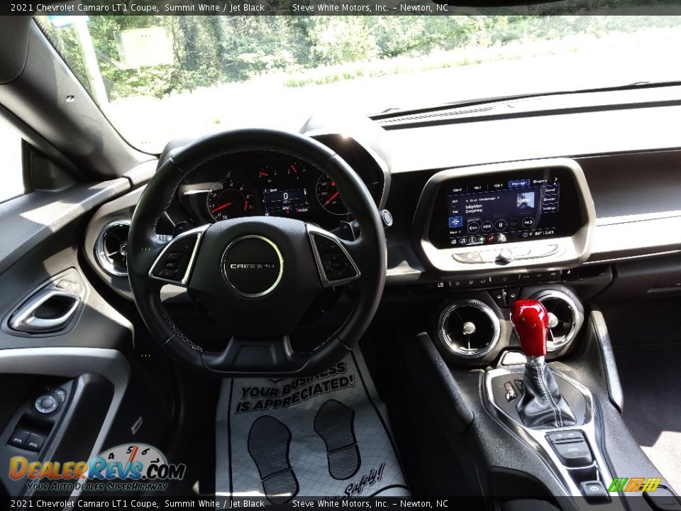 Dashboard of 2021 Chevrolet Camaro LT1 Coupe Photo #16