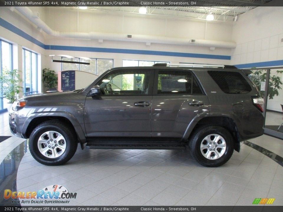 2021 Toyota 4Runner SR5 4x4 Magnetic Gray Metallic / Black/Graphite Photo #10