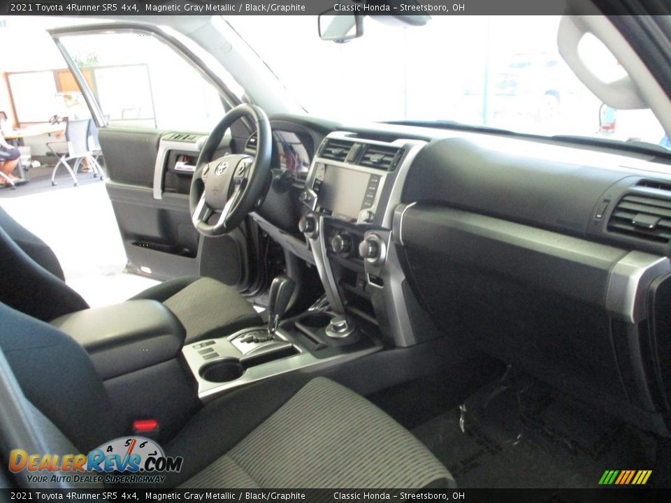 2021 Toyota 4Runner SR5 4x4 Magnetic Gray Metallic / Black/Graphite Photo #15