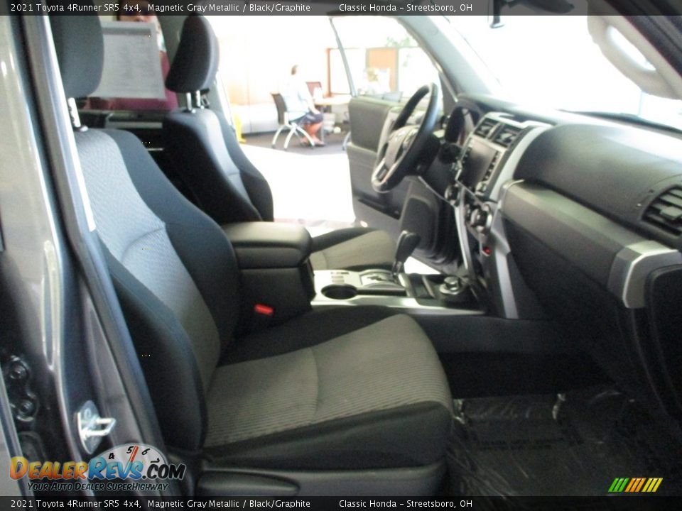 2021 Toyota 4Runner SR5 4x4 Magnetic Gray Metallic / Black/Graphite Photo #16