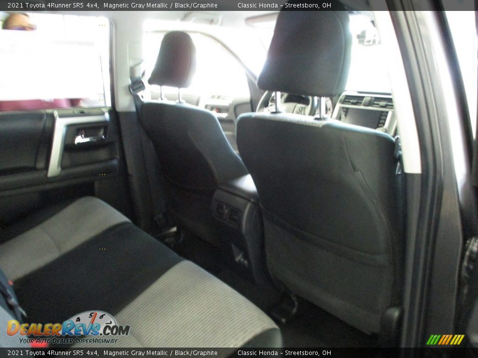 2021 Toyota 4Runner SR5 4x4 Magnetic Gray Metallic / Black/Graphite Photo #18
