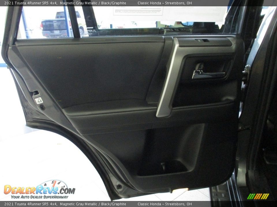 2021 Toyota 4Runner SR5 4x4 Magnetic Gray Metallic / Black/Graphite Photo #22