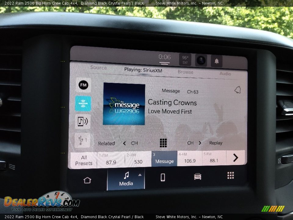 2022 Ram 2500 Big Horn Crew Cab 4x4 Diamond Black Crystal Pearl / Black Photo #24