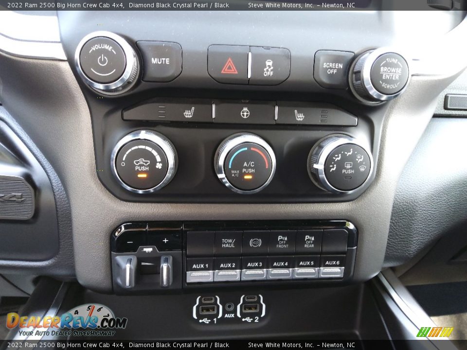 2022 Ram 2500 Big Horn Crew Cab 4x4 Diamond Black Crystal Pearl / Black Photo #26