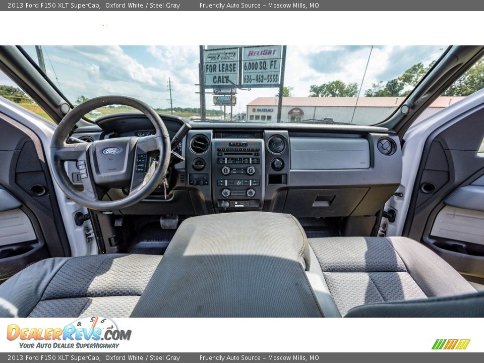 2013 Ford F150 XLT SuperCab Oxford White / Steel Gray Photo #26