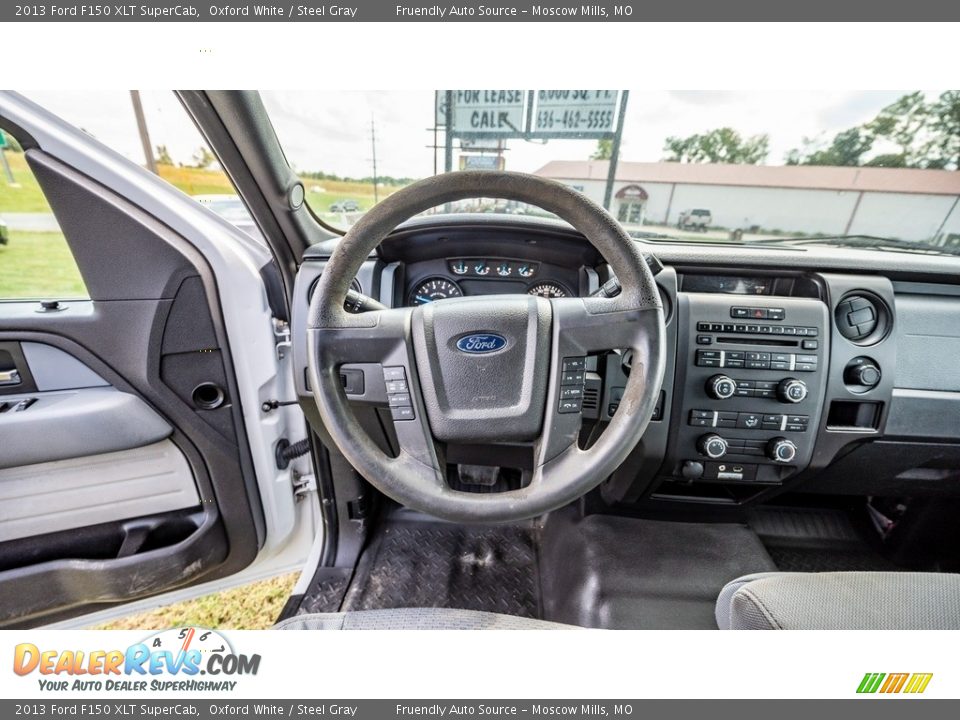 2013 Ford F150 XLT SuperCab Oxford White / Steel Gray Photo #27