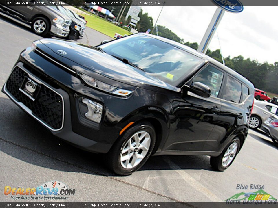 2020 Kia Soul S Cherry Black / Black Photo #25