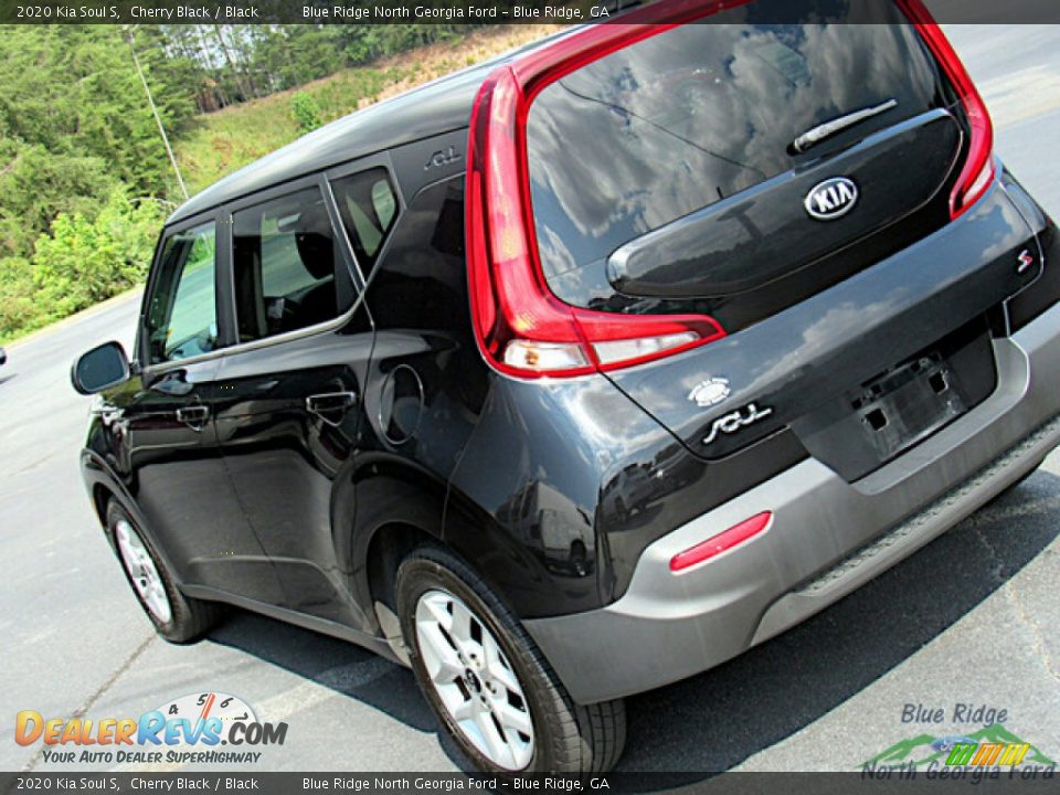 2020 Kia Soul S Cherry Black / Black Photo #28