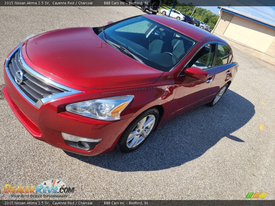 2015 Nissan Altima 2.5 SV Cayenne Red / Charcoal Photo #4