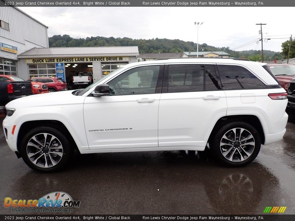 2023 Jeep Grand Cherokee Overland 4x4 Bright White / Global Black Photo #2