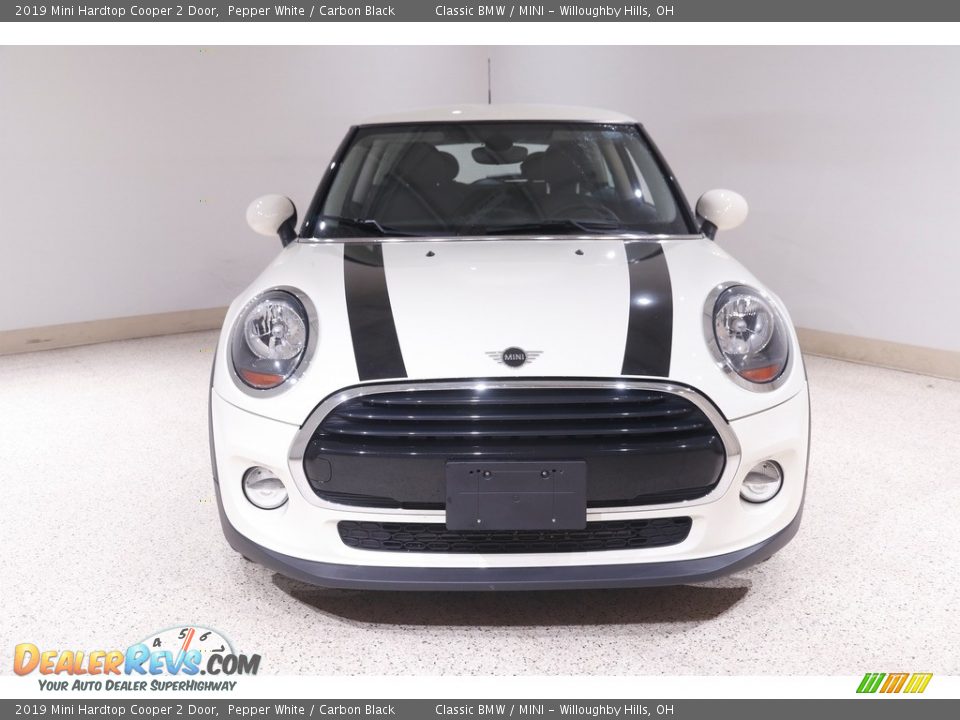 2019 Mini Hardtop Cooper 2 Door Pepper White / Carbon Black Photo #2