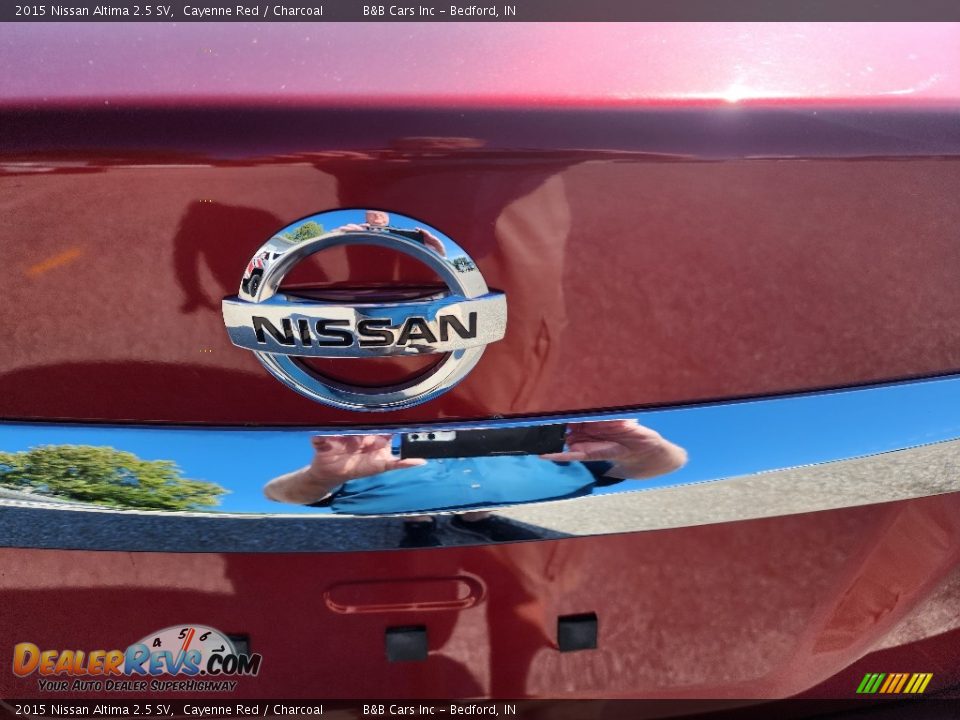 2015 Nissan Altima 2.5 SV Cayenne Red / Charcoal Photo #21