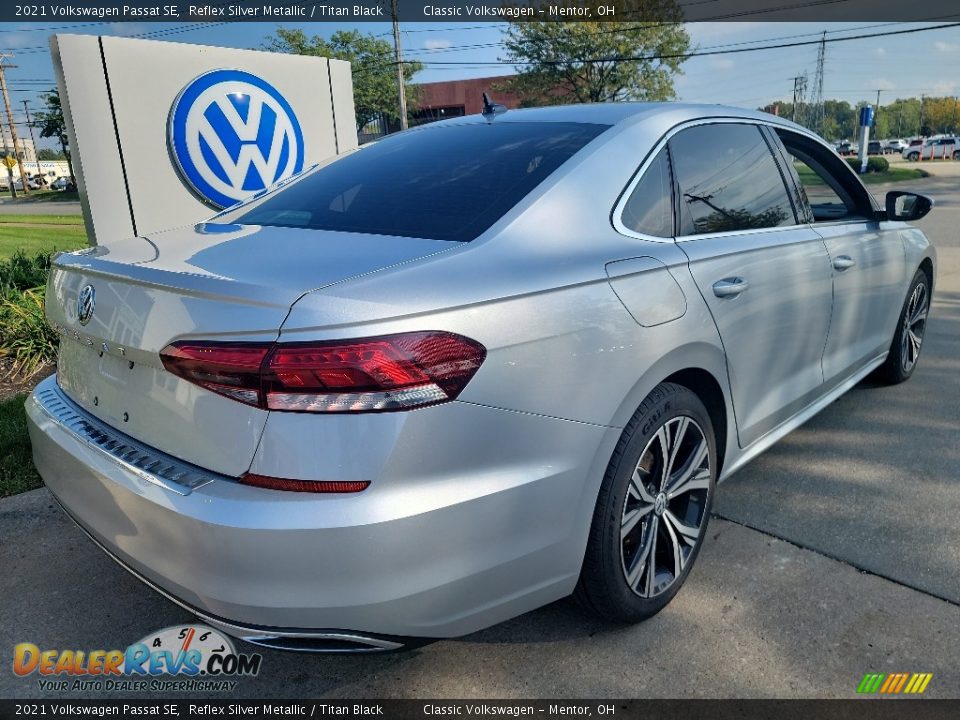2021 Volkswagen Passat SE Reflex Silver Metallic / Titan Black Photo #3