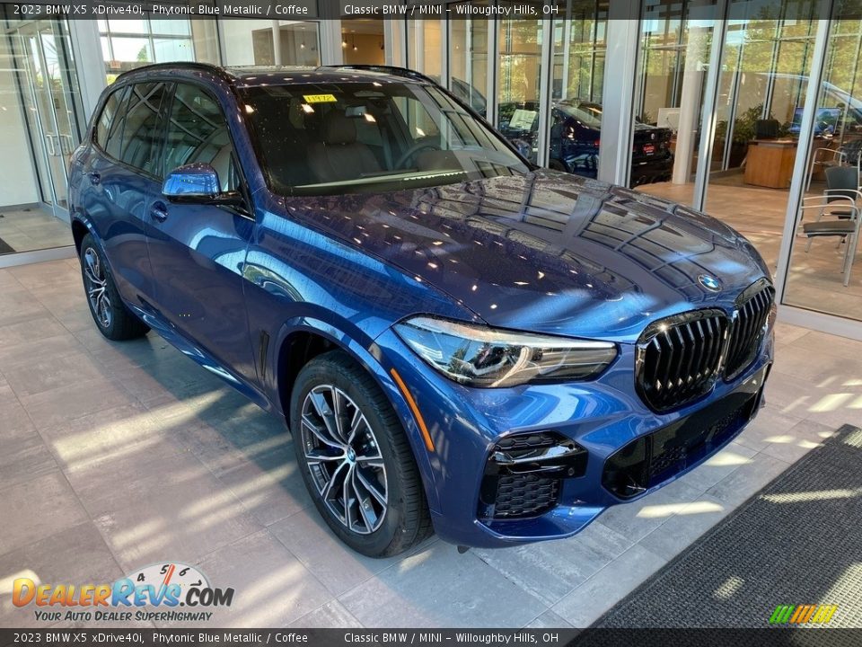 2023 BMW X5 xDrive40i Phytonic Blue Metallic / Coffee Photo #1