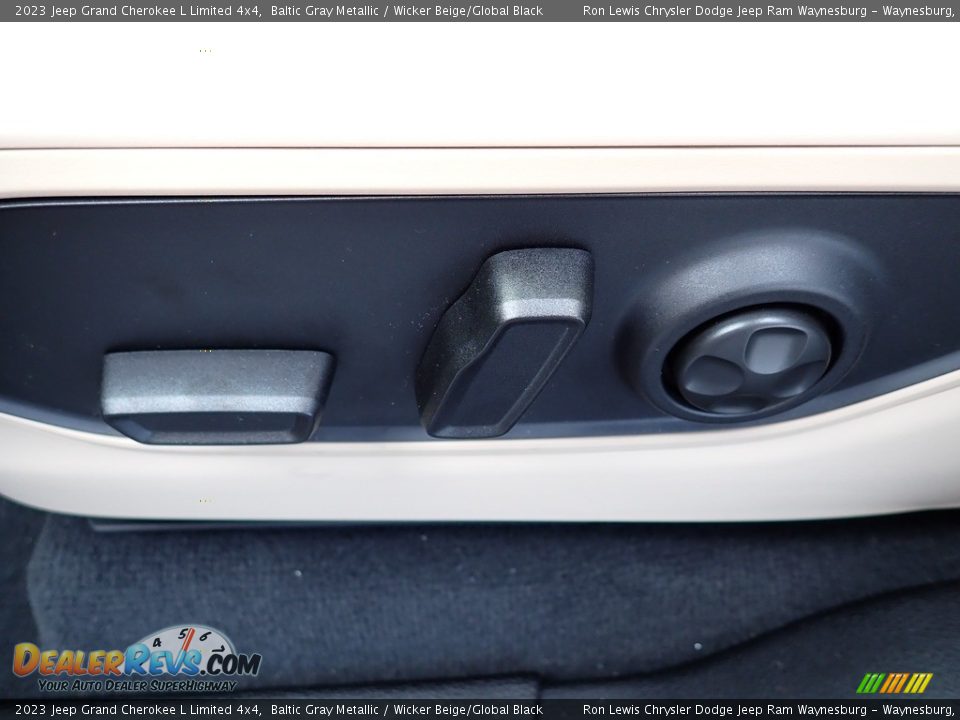 2023 Jeep Grand Cherokee L Limited 4x4 Baltic Gray Metallic / Wicker Beige/Global Black Photo #16