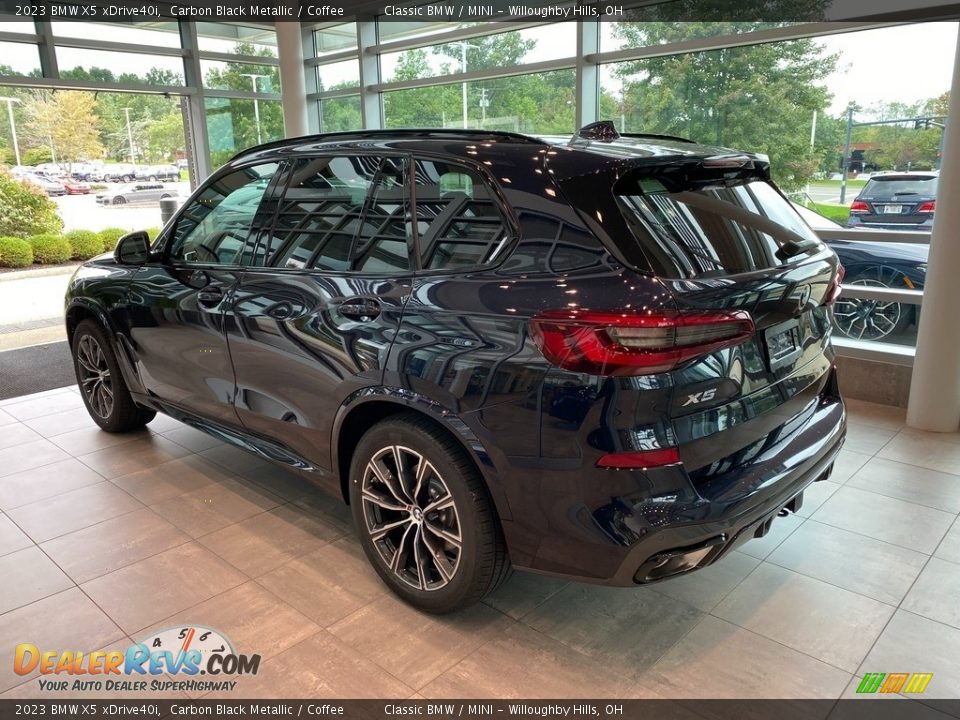 2023 BMW X5 xDrive40i Carbon Black Metallic / Coffee Photo #2