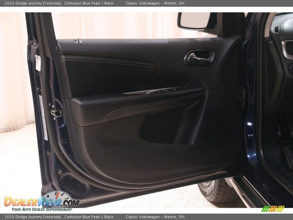 2020 Dodge Journey Crossroad Contusion Blue Pearl / Black Photo #4