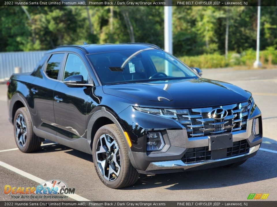 Front 3/4 View of 2022 Hyundai Santa Cruz Limited Premium AWD Photo #4