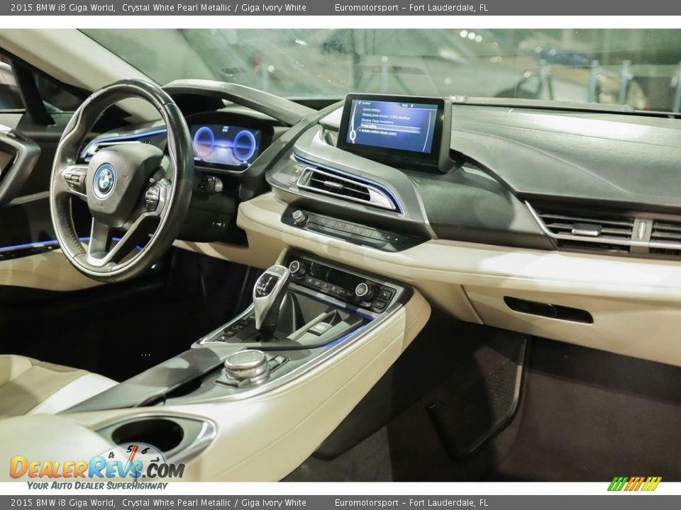 2015 BMW i8 Giga World Crystal White Pearl Metallic / Giga Ivory White Photo #23