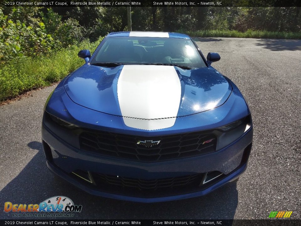 2019 Chevrolet Camaro LT Coupe Riverside Blue Metallic / Ceramic White Photo #3