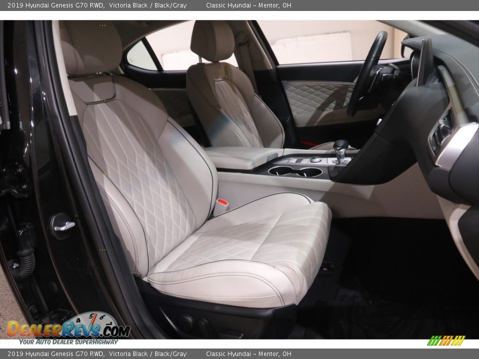 Front Seat of 2019 Hyundai Genesis G70 RWD Photo #17