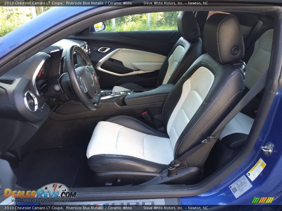 Ceramic White Interior - 2019 Chevrolet Camaro LT Coupe Photo #11