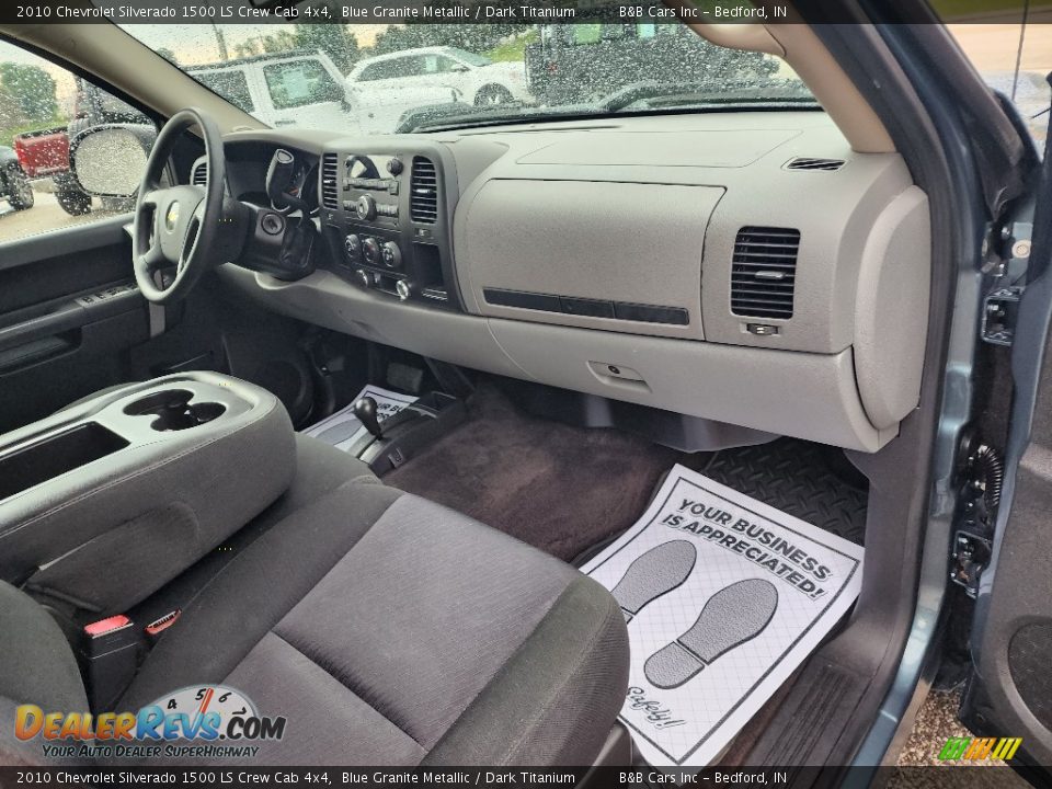 2010 Chevrolet Silverado 1500 LS Crew Cab 4x4 Blue Granite Metallic / Dark Titanium Photo #20