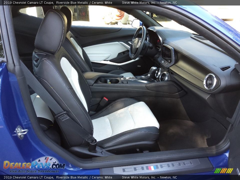 Front Seat of 2019 Chevrolet Camaro LT Coupe Photo #15