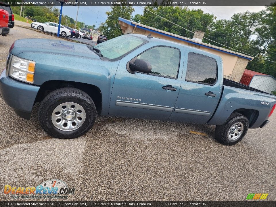 2010 Chevrolet Silverado 1500 LS Crew Cab 4x4 Blue Granite Metallic / Dark Titanium Photo #24