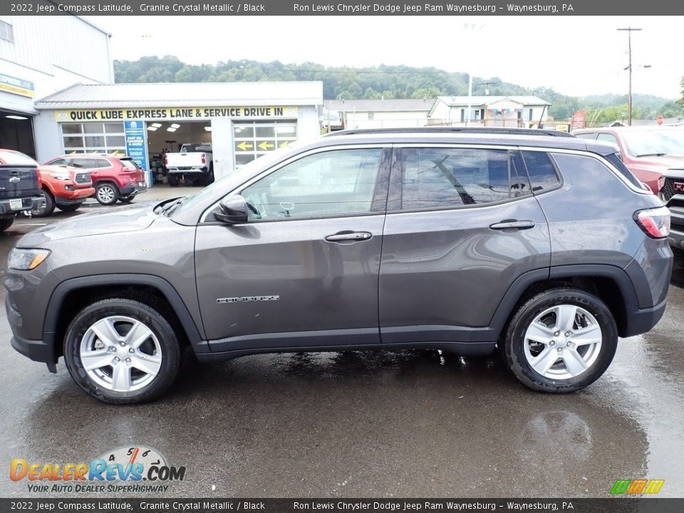 2022 Jeep Compass Latitude Granite Crystal Metallic / Black Photo #2