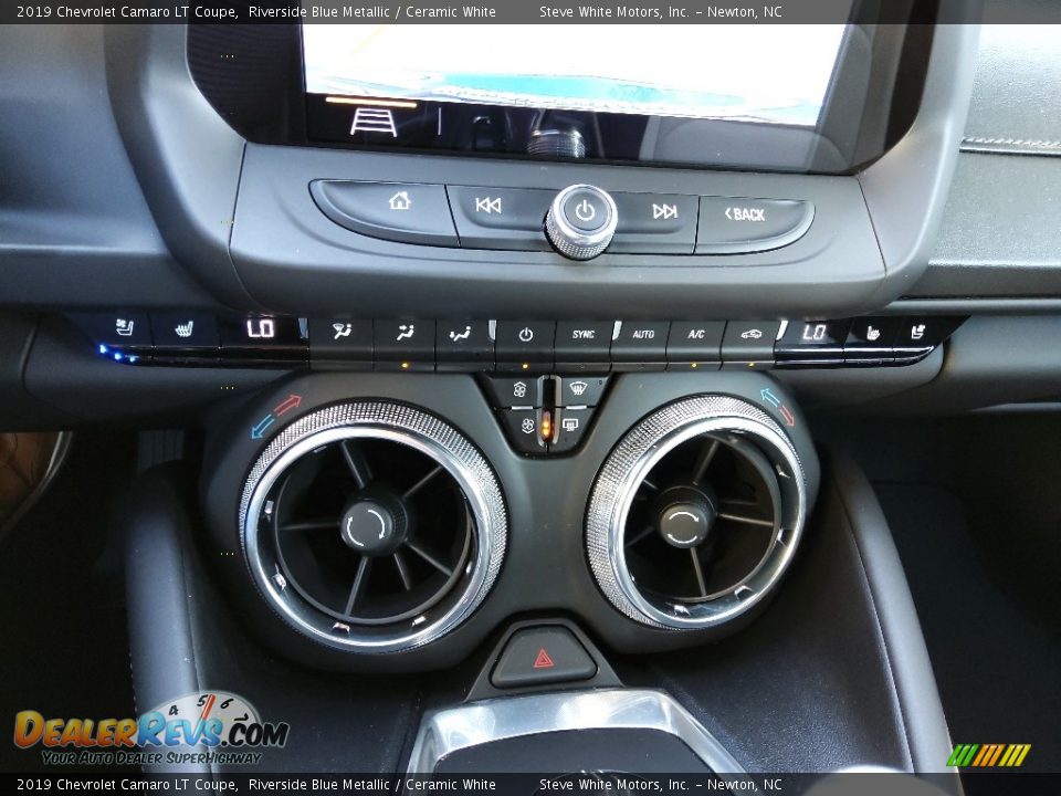 2019 Chevrolet Camaro LT Coupe Riverside Blue Metallic / Ceramic White Photo #23