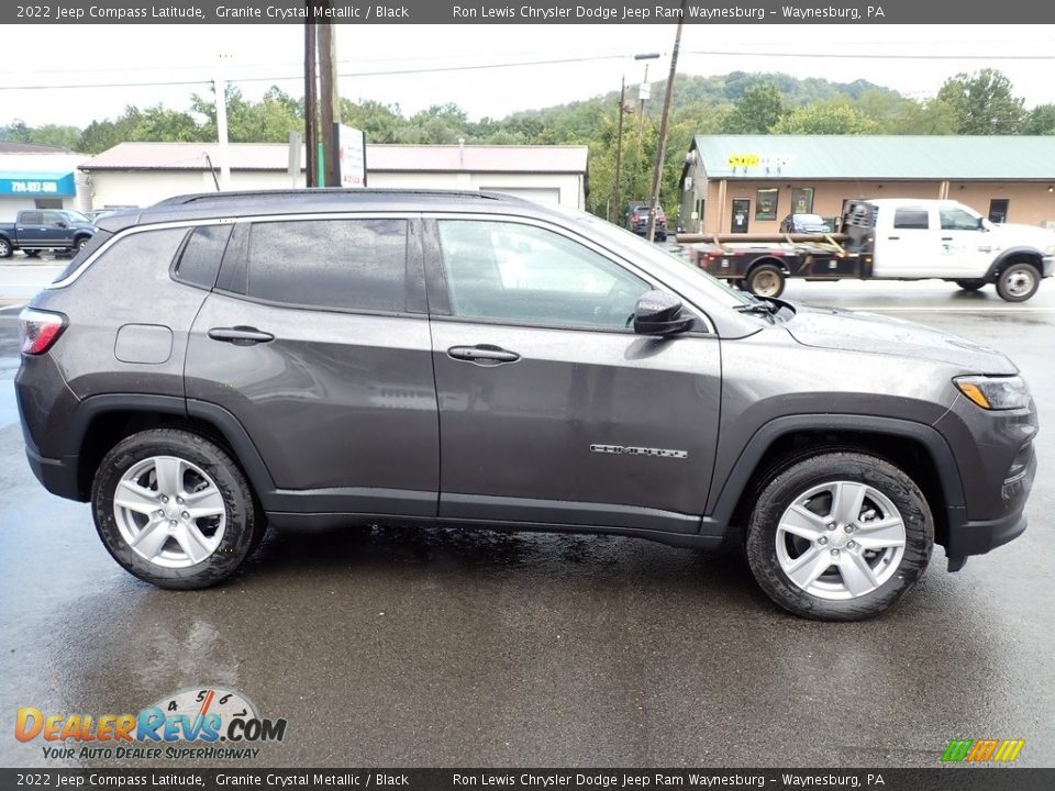 2022 Jeep Compass Latitude Granite Crystal Metallic / Black Photo #7