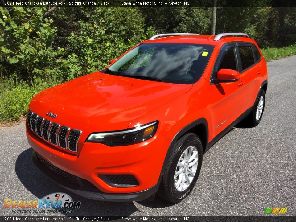 2021 Jeep Cherokee Latitude 4x4 Spitfire Orange / Black Photo #3