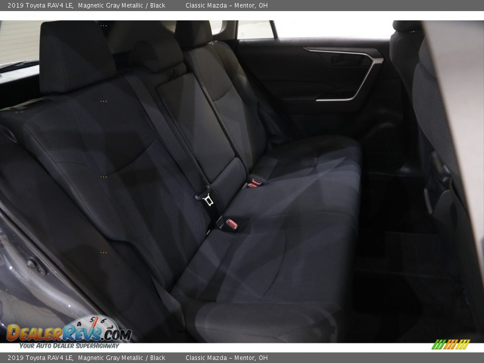 2019 Toyota RAV4 LE Magnetic Gray Metallic / Black Photo #14