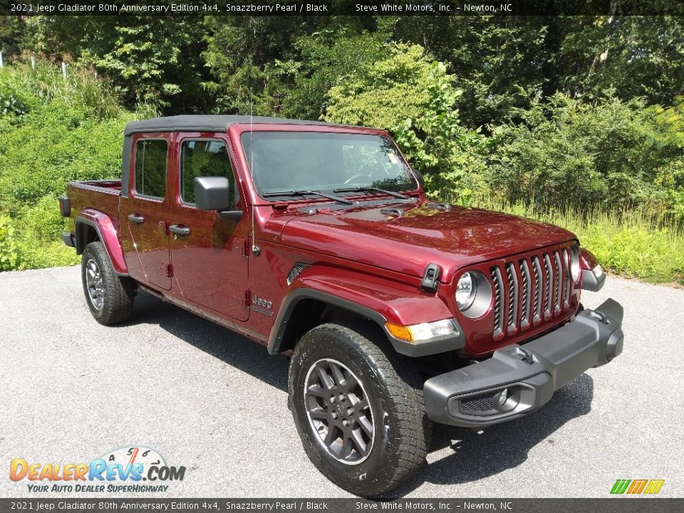 Front 3/4 View of 2021 Jeep Gladiator 80th Anniversary Edition 4x4 Photo #5