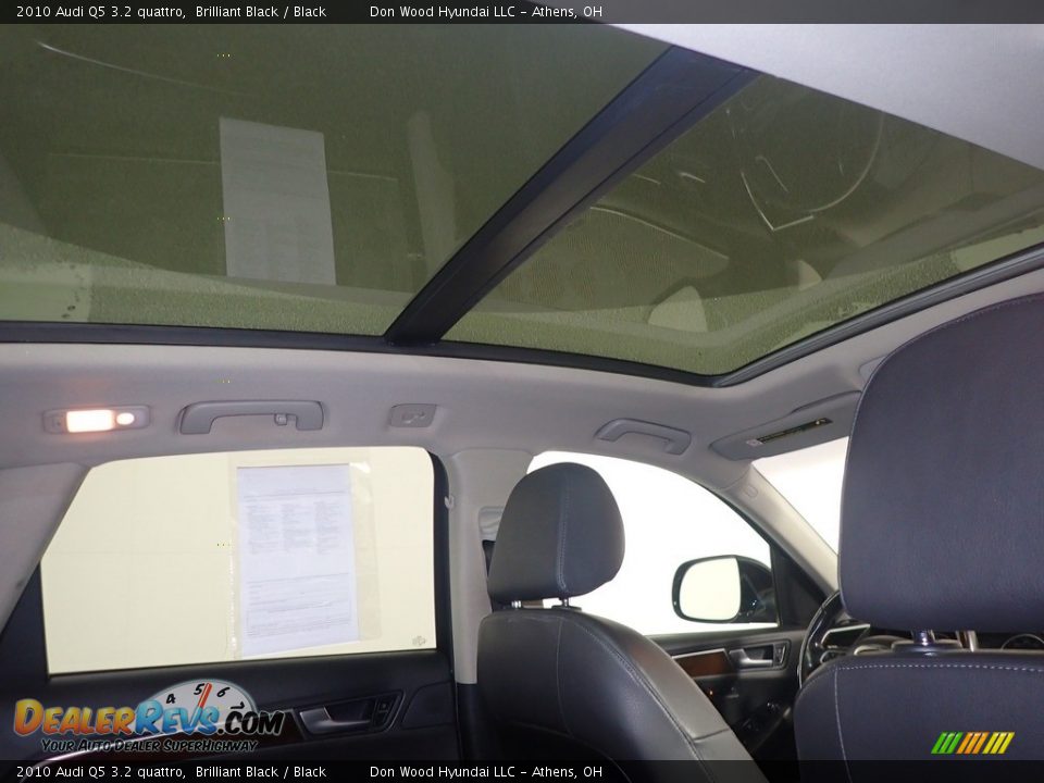 2010 Audi Q5 3.2 quattro Brilliant Black / Black Photo #2