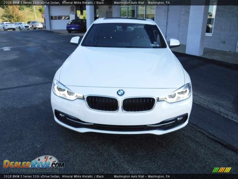 2018 BMW 3 Series 330i xDrive Sedan Mineral White Metallic / Black Photo #4