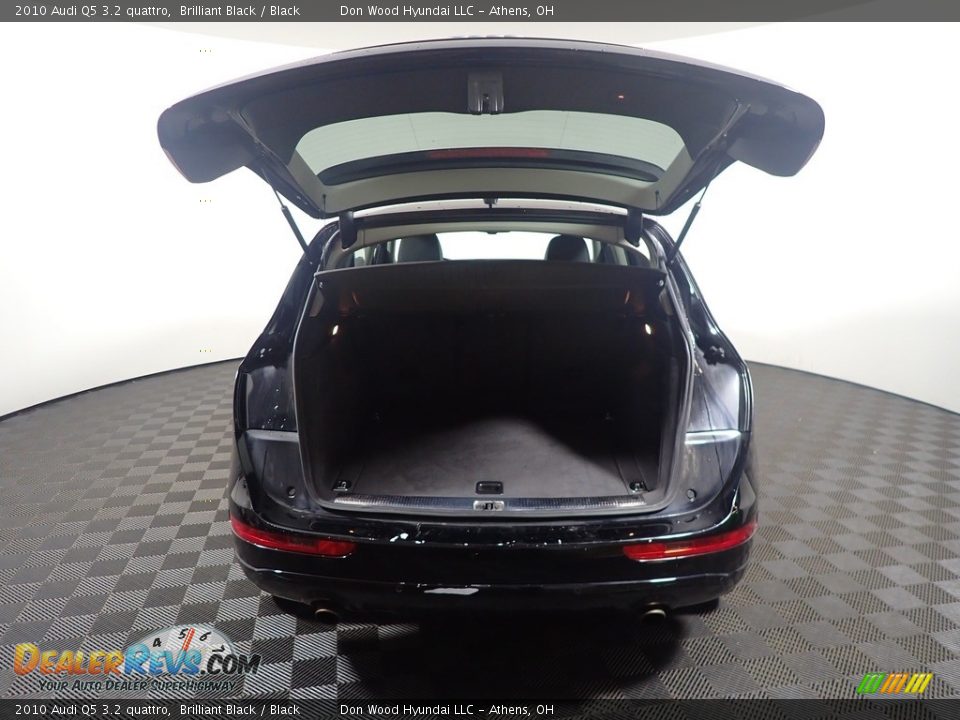 2010 Audi Q5 3.2 quattro Brilliant Black / Black Photo #12
