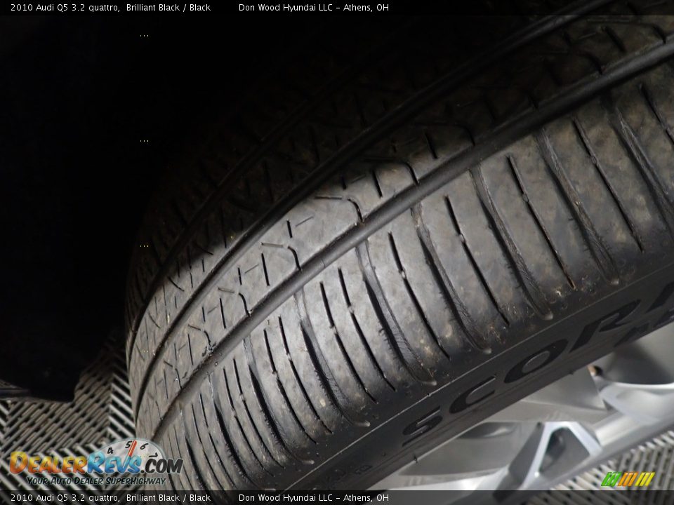 2010 Audi Q5 3.2 quattro Brilliant Black / Black Photo #20