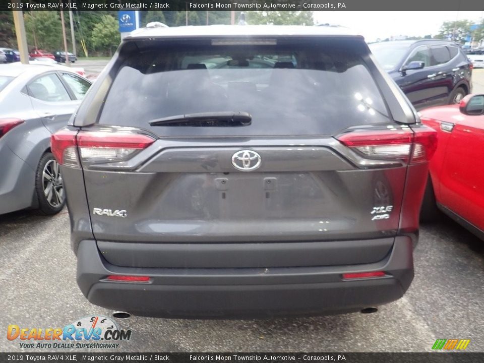 2019 Toyota RAV4 XLE Magnetic Gray Metallic / Black Photo #3